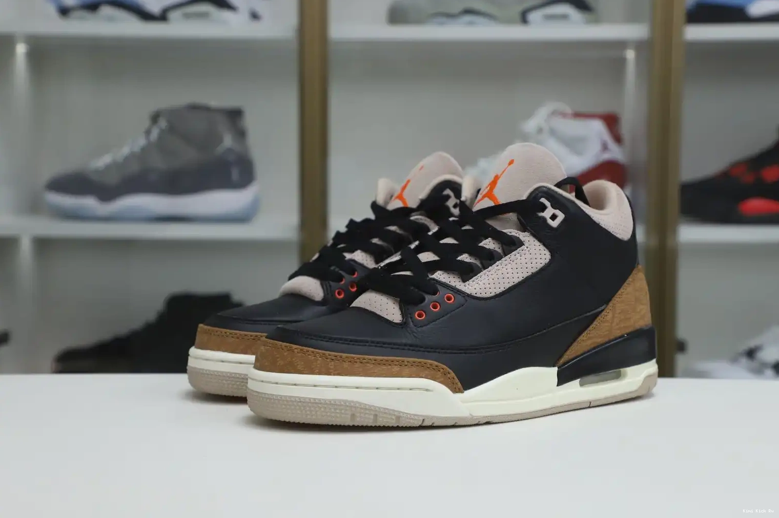 AIR DESERT Kimikick CT8532 CEMENT JORDAN 3 0511